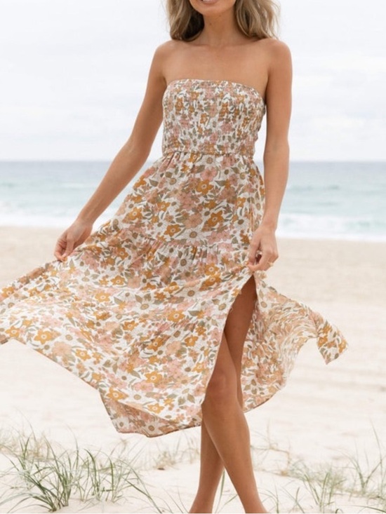 Petal & Pup Dresses & Skirts - Petal & Pup Vivienne Floral Strapless Smocked Midi Dress in US 0